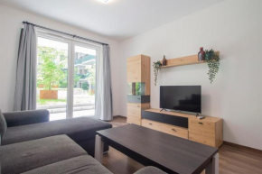Corvin Modern Two Bedroom Apartment FREE PARKING